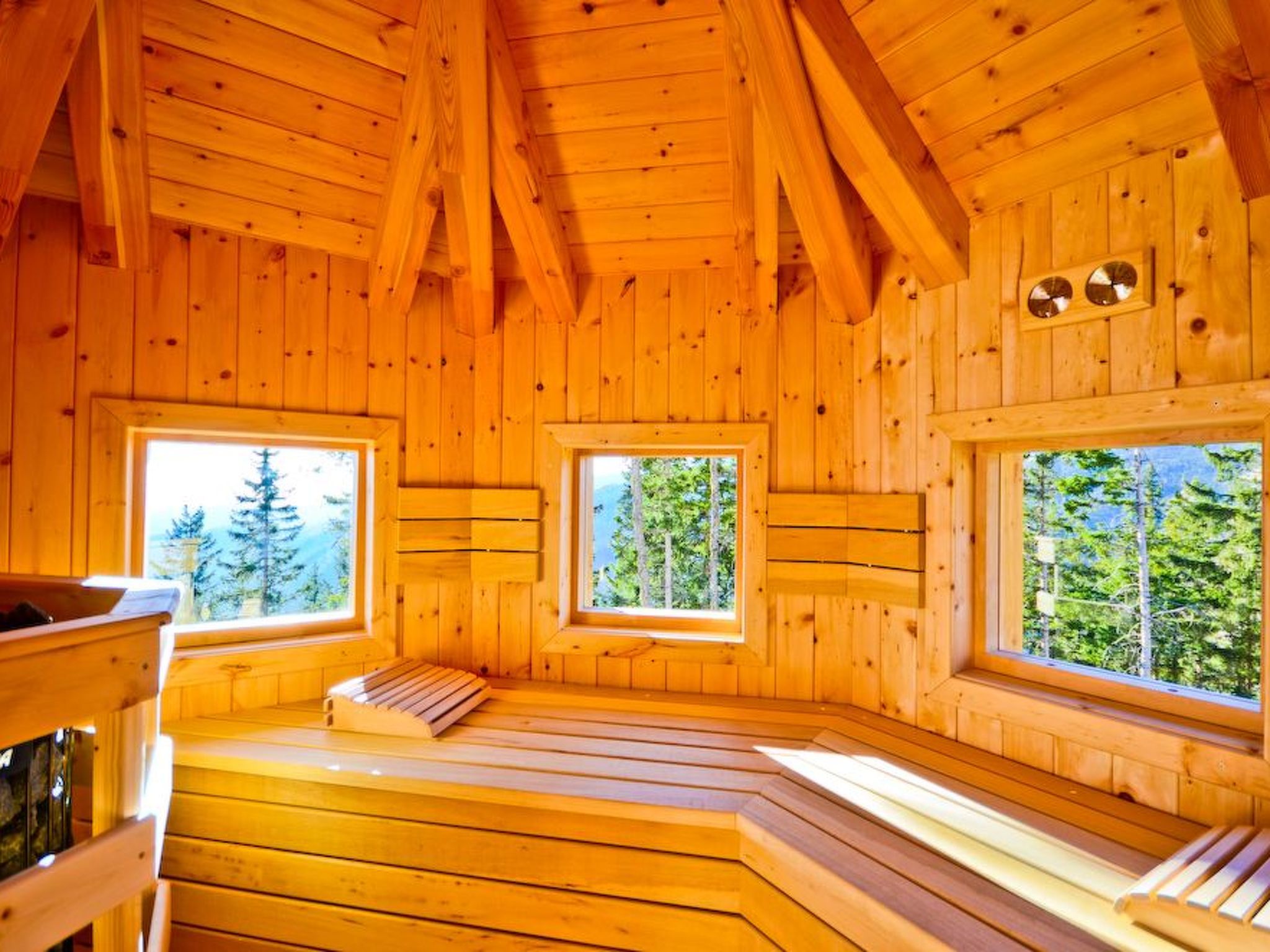 Das Almhaus in Bad St. Leonhard im Lavanttal-Drinnen