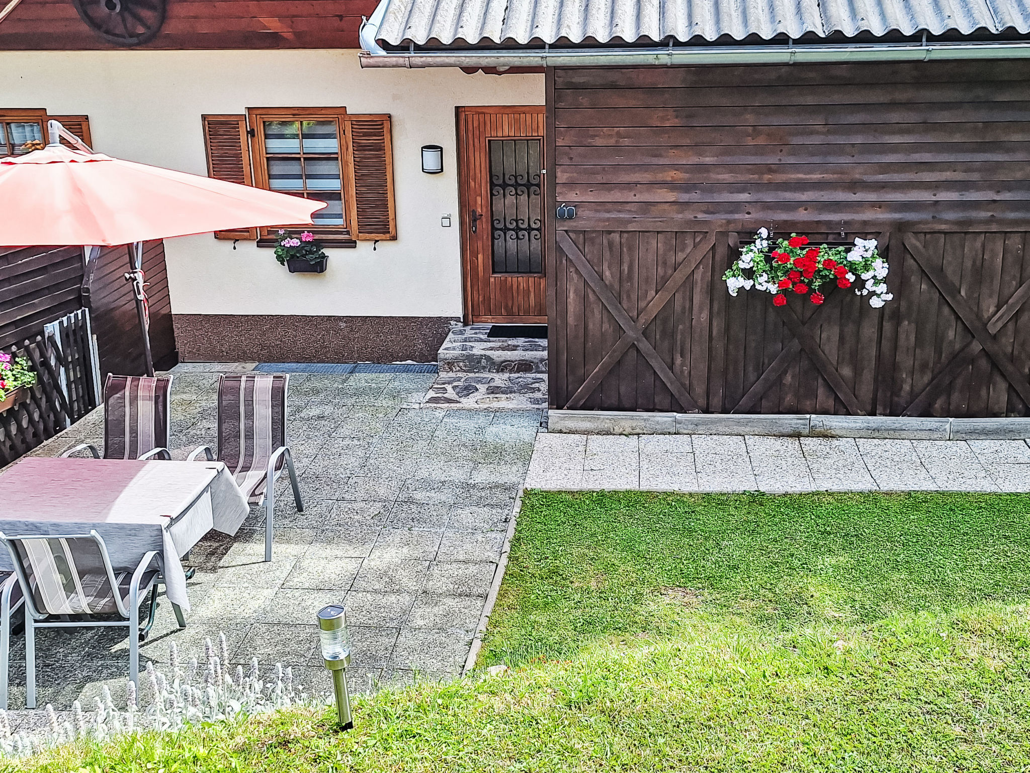 Ferienwohnung Belan - Buiten