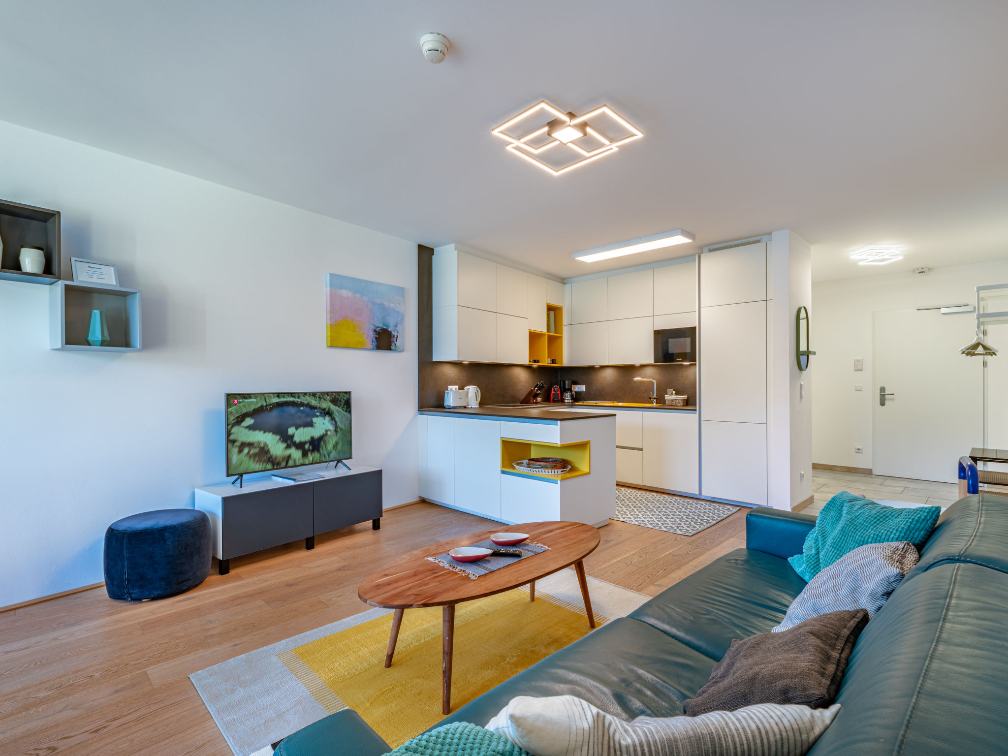 Top 5 Alpe maritima Seeblick+Bergkulisse-Binnen