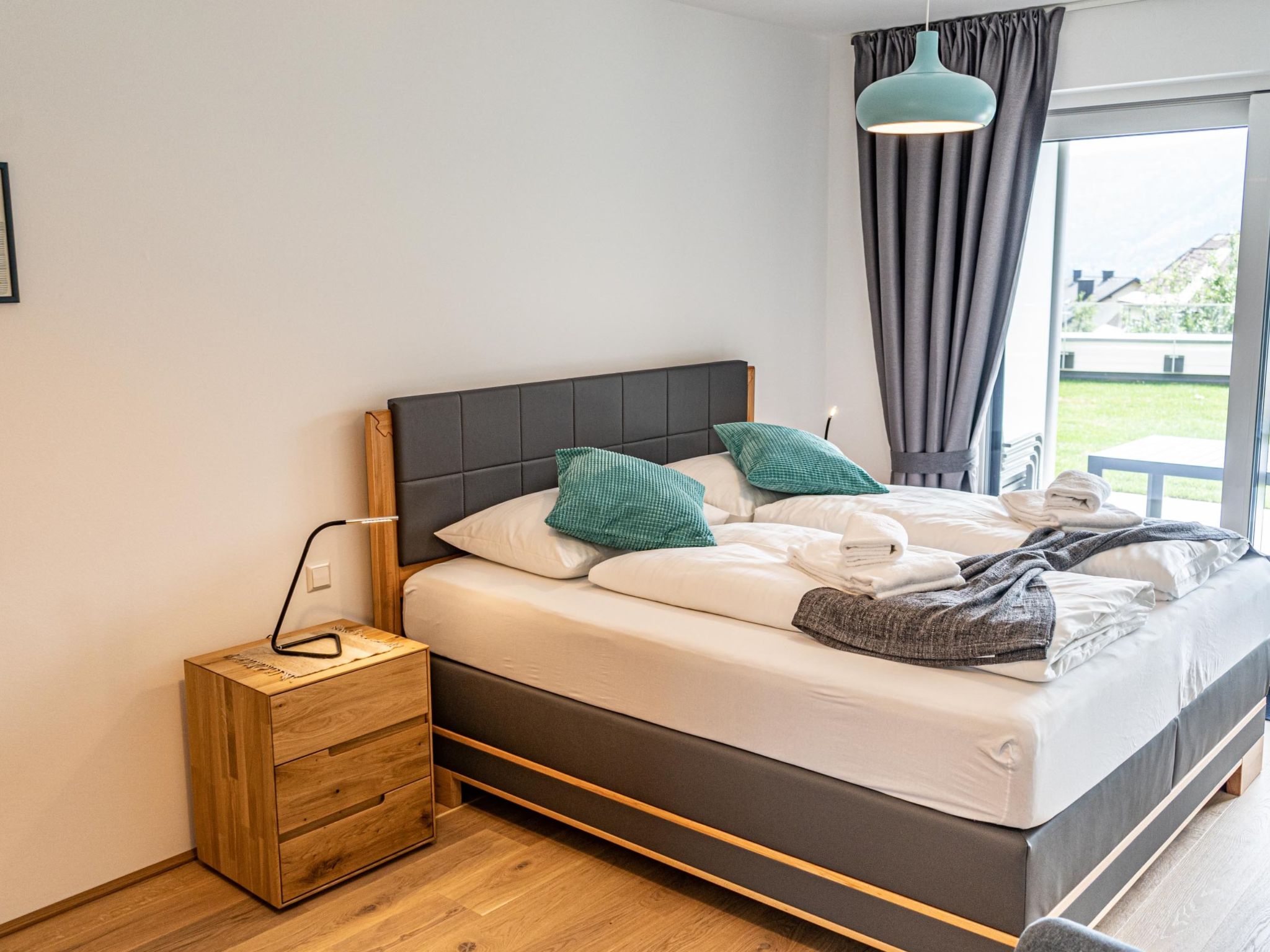 Top 5 Alpe maritima Seeblick+Bergkulisse-Binnen