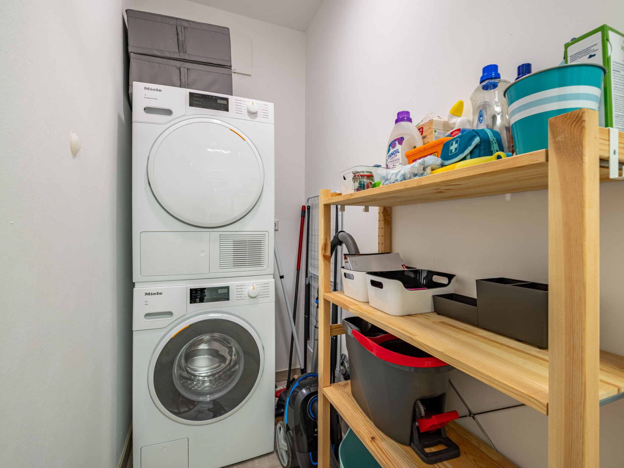 Top 5 Alpe maritima Seeblick+Bergkulisse-Binnen