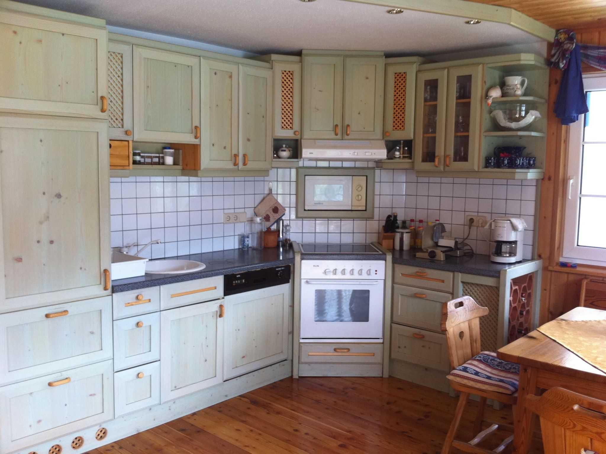 Am Ossiacher See mit Garten-Dedans