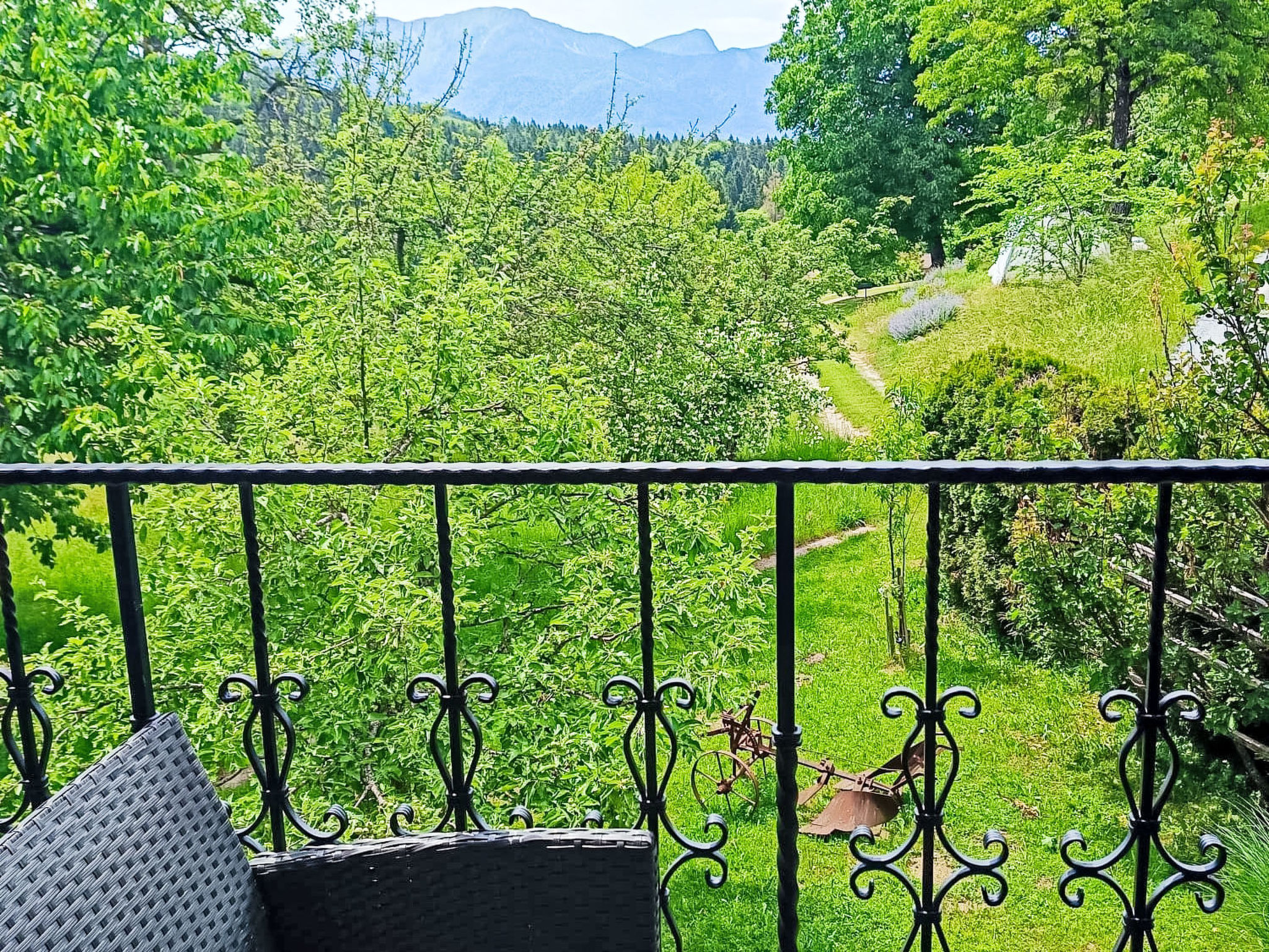 Idyllische Panorama-Südwohnung in Wörtherseenähe