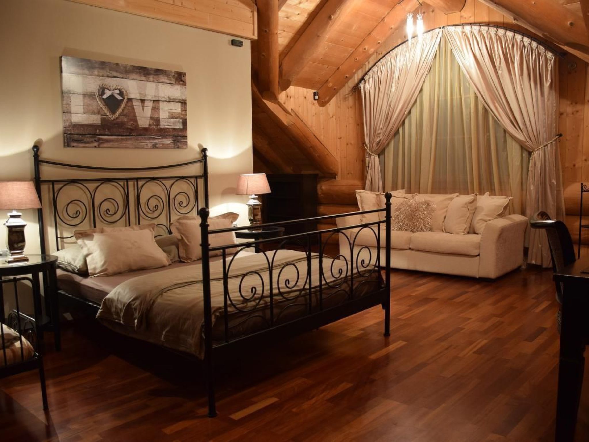 Einzigartiges Designer Log House "Chalet Caprea"-Inside