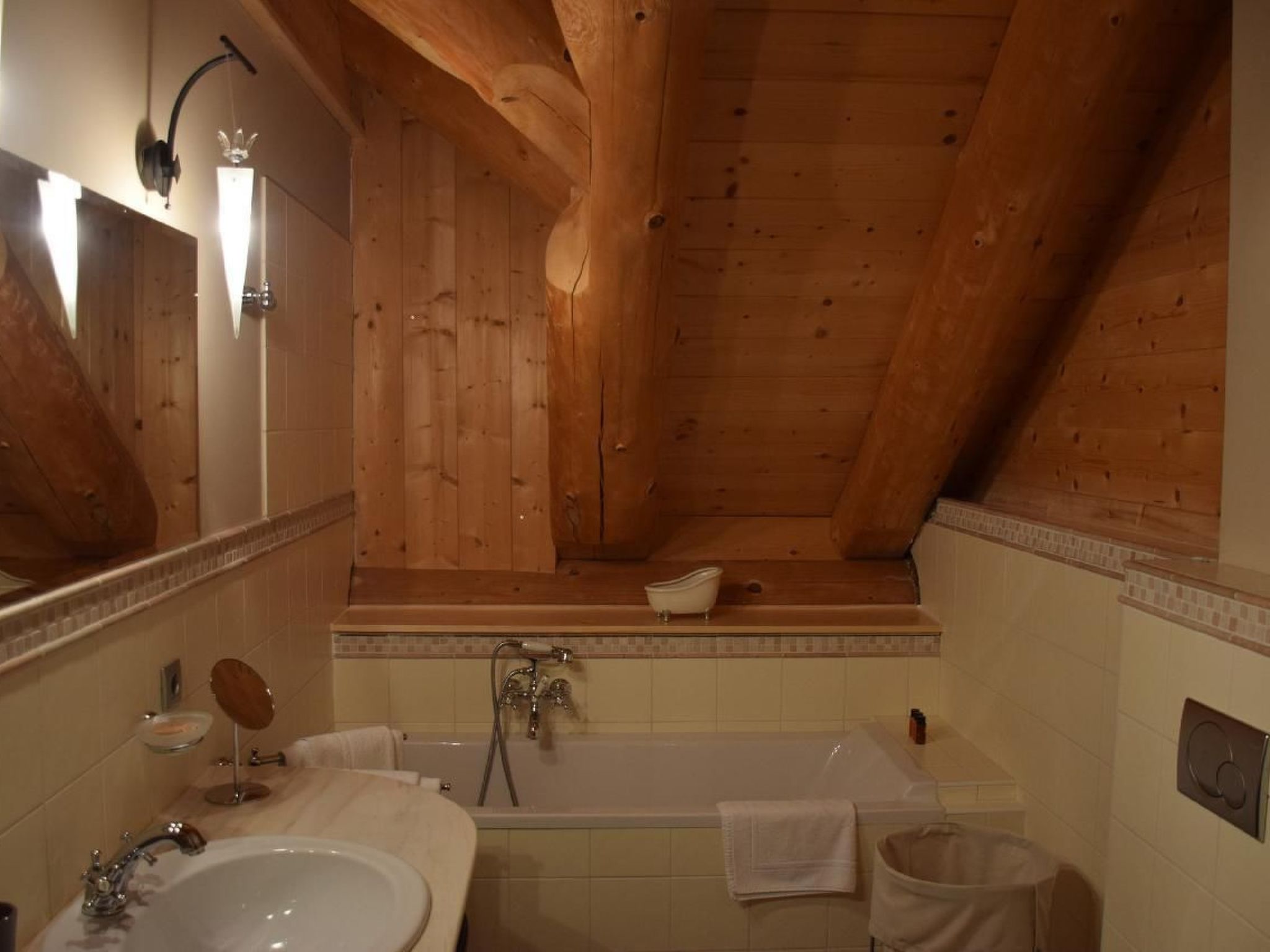 Einzigartiges Designer Log House "Chalet Caprea"-Inside
