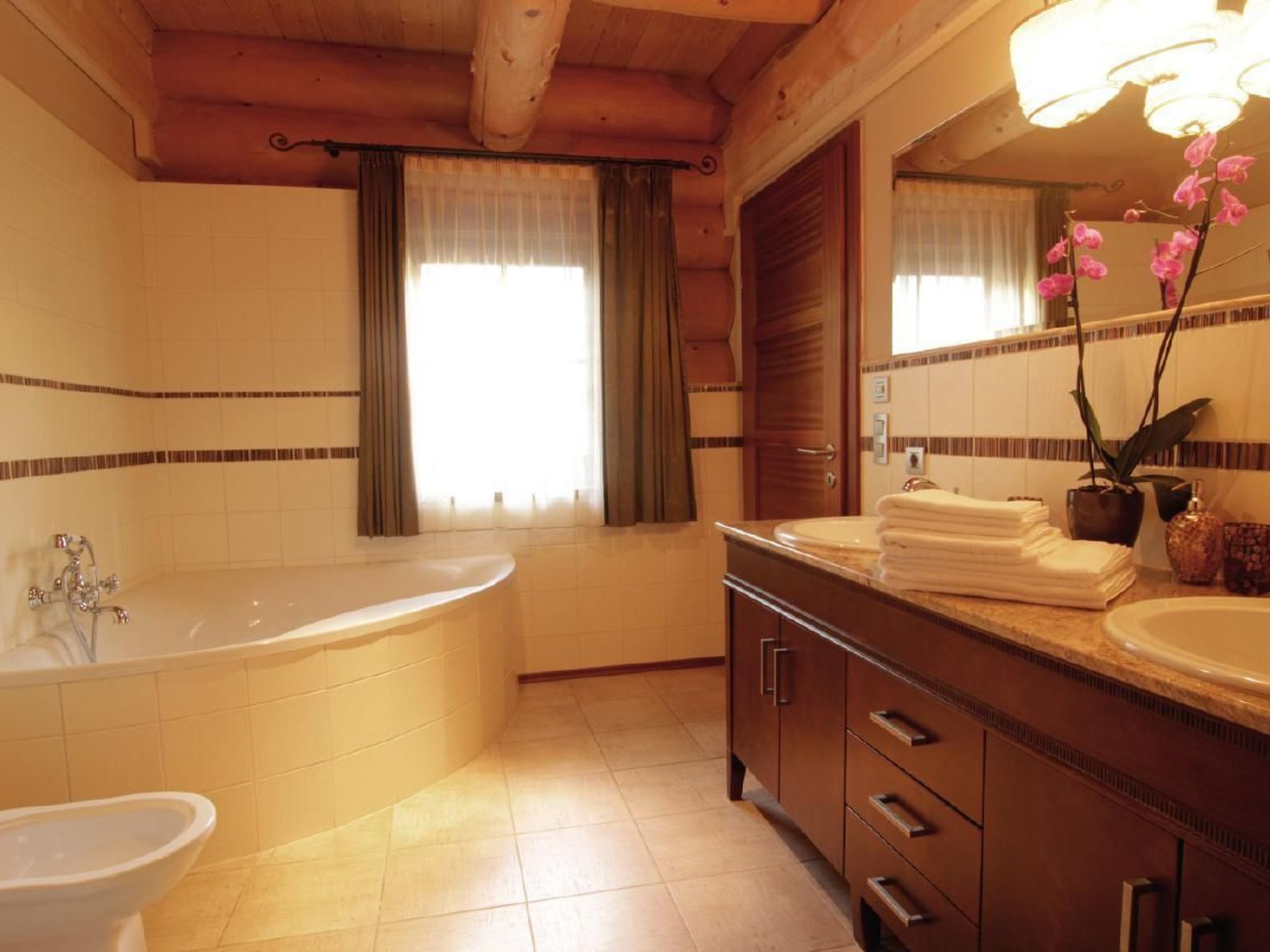 Einzigartiges Designer Log House "Chalet Caprea"-Inside