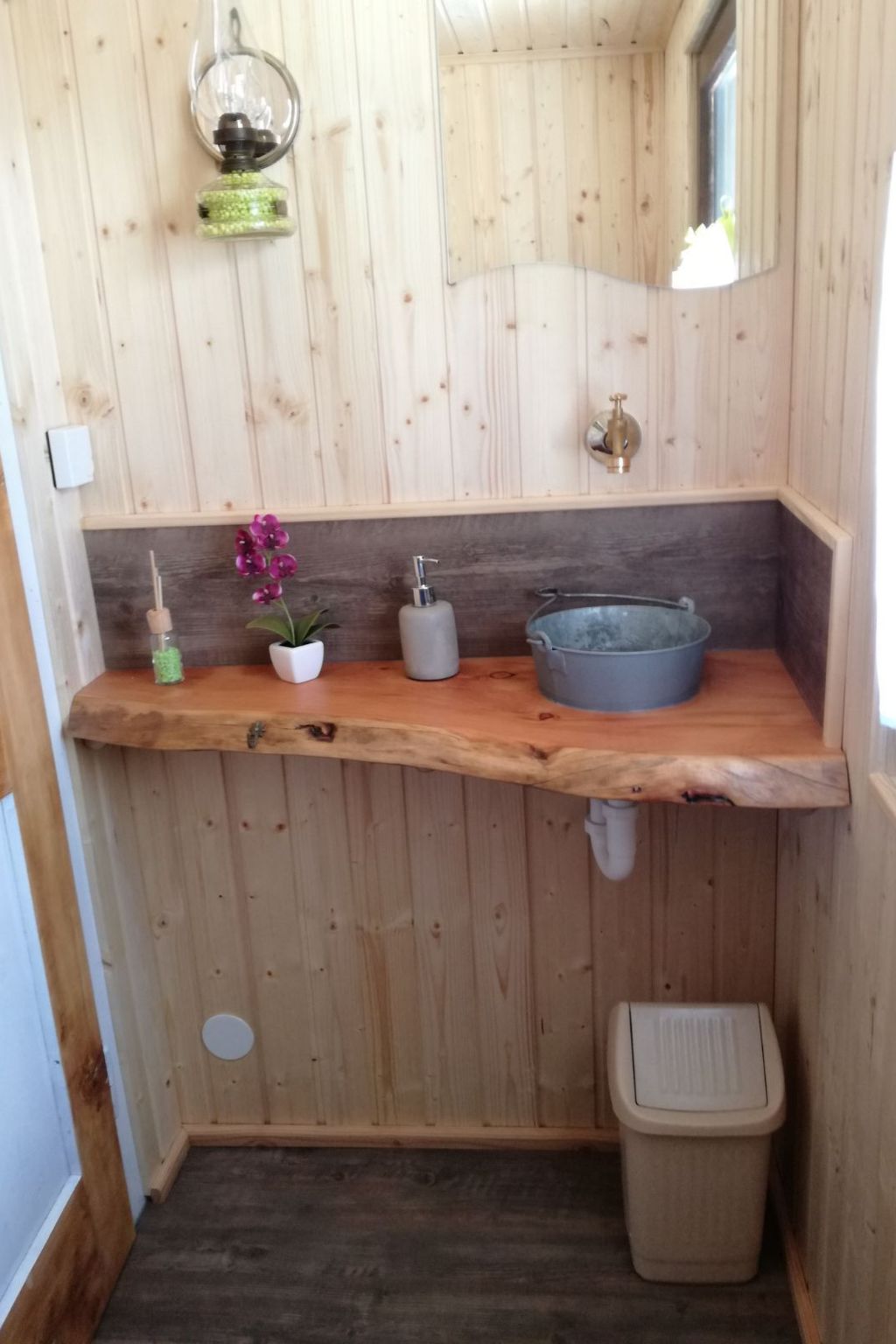 Freistehendes Ferienhaus in idyllischer Lage-Inside