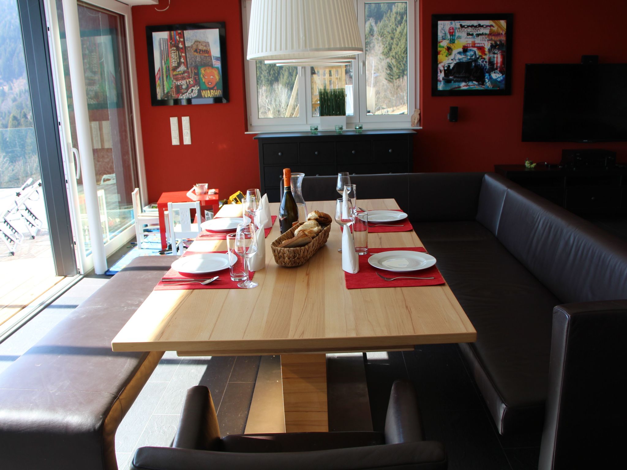 Appartement mit herrlichem Berg- und Seeblick-Inside