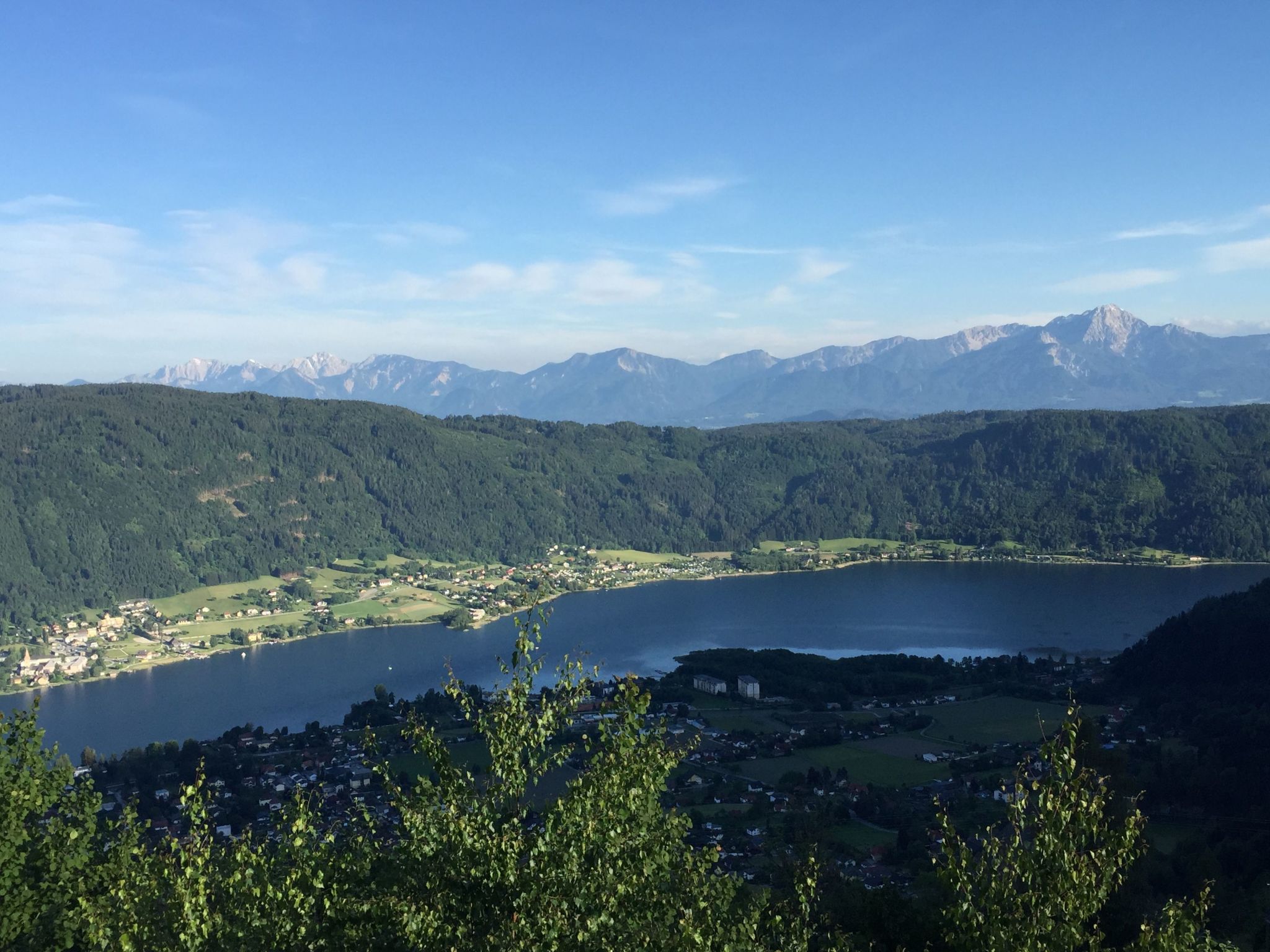 Appartement mit herrlichem Berg- und Seeblick-Inside