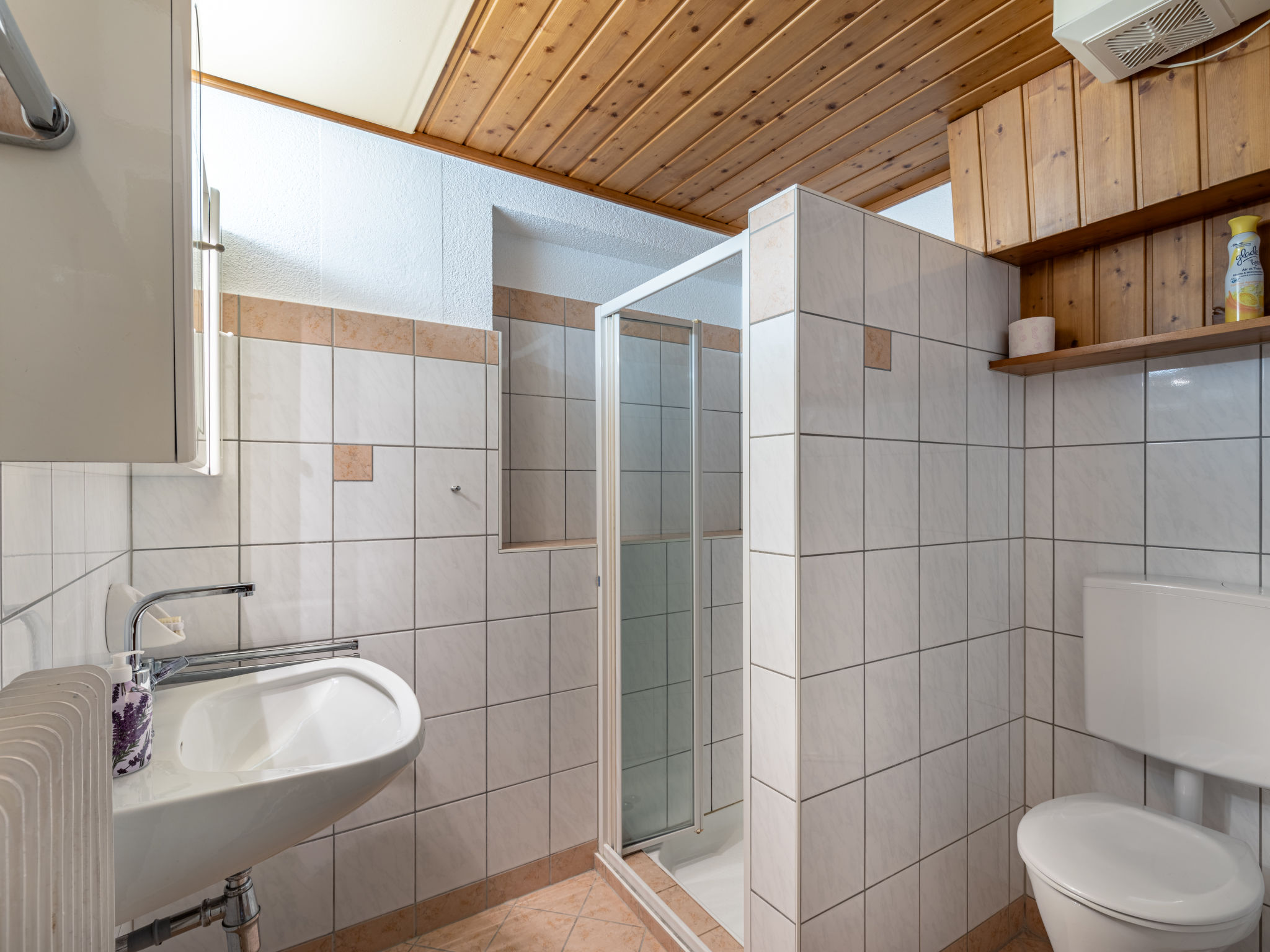 Rustiek appartement bij het meer met uitzicht op de bergen in Bodensdorf - foto 7