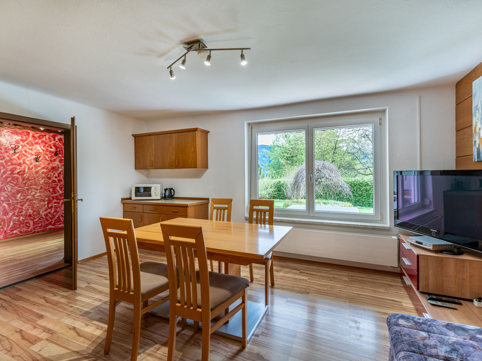 Rustiek appartement bij het meer met uitzicht op de bergen in Bodensdorf - foto 13