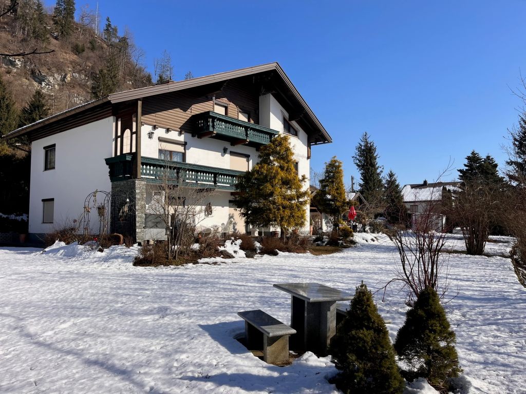 Interhome Alpenrose Apartment 1