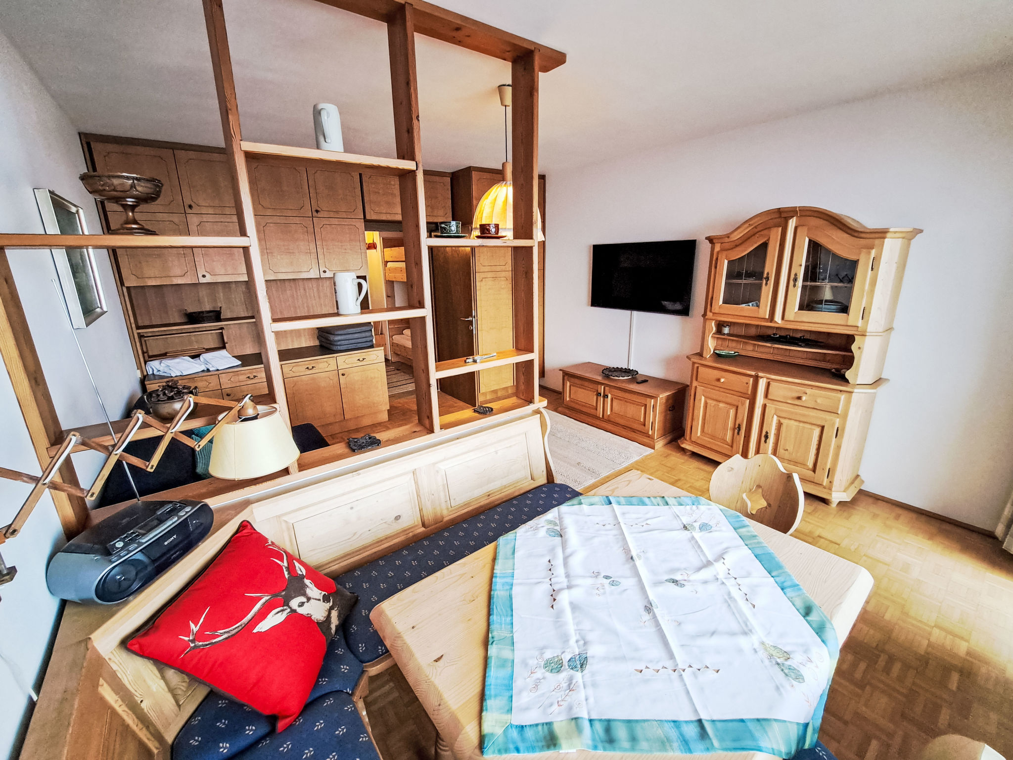 Urban & Florian-Inside