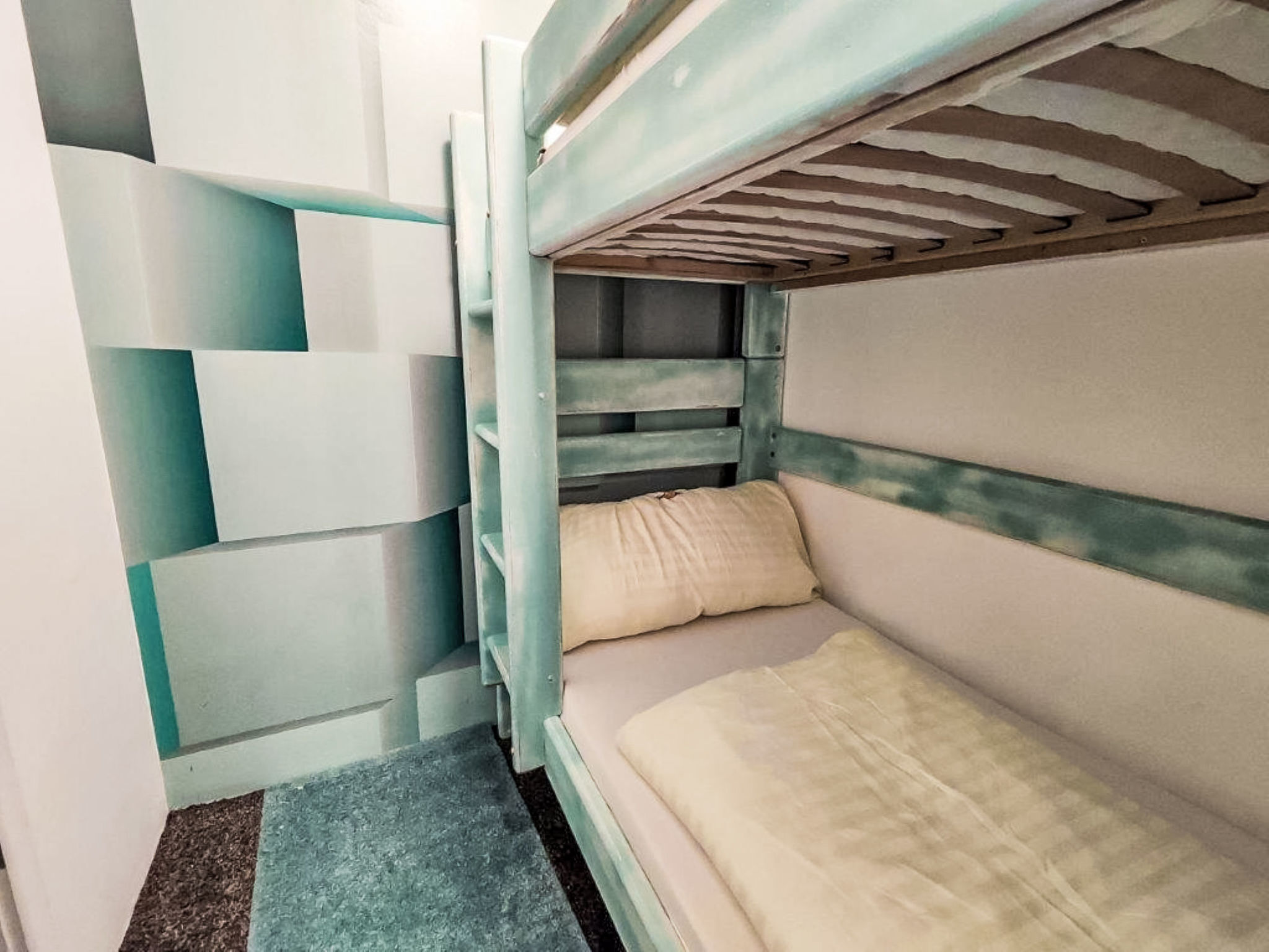 Urban & Florian Apt.67 Family-Drinnen