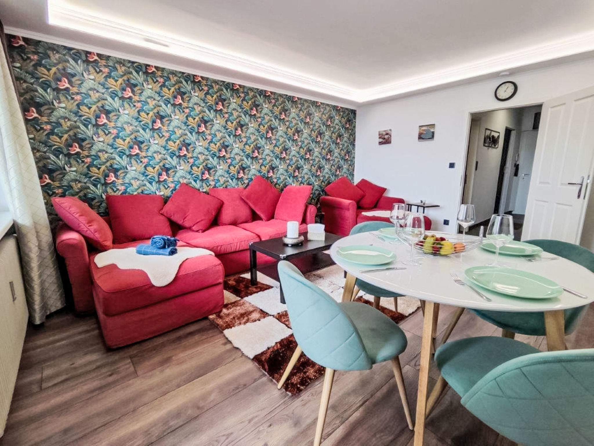 Urban & Florian Apt.67 Family-Drinnen