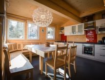 #10 mit Sauna und Sprudelbad Innen
