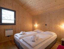 #15 mit Sauna & Sprudelbad Aussen