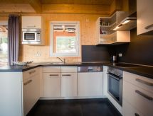 #9 mit IR-Sauna & Sprudelwanne Innen