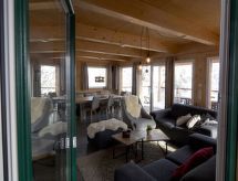 #11 mit IR-Sauna & Sprudelwanne Innen