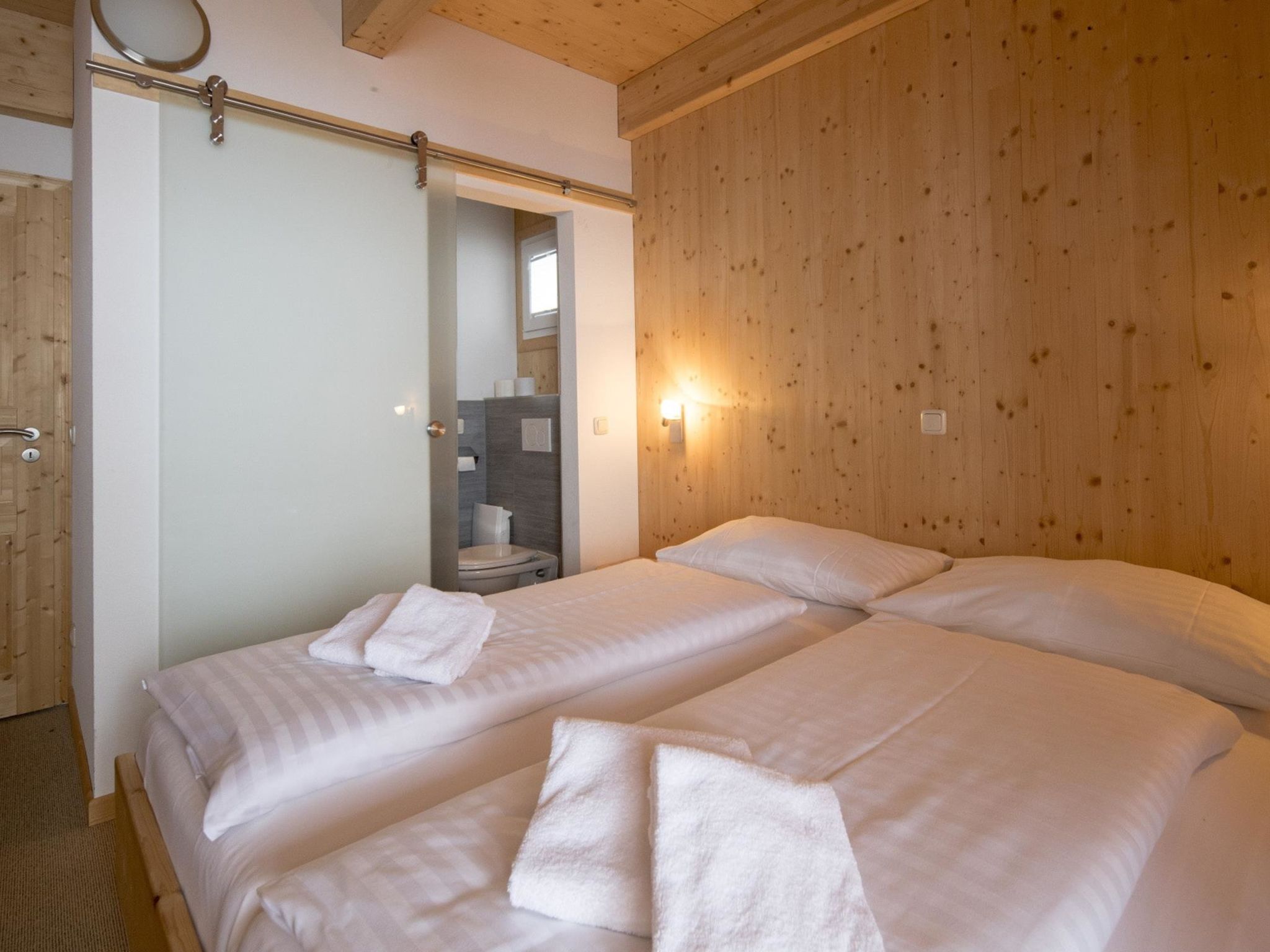 #5 mit IR-Sauna&Sprudelbad innen - Image 4