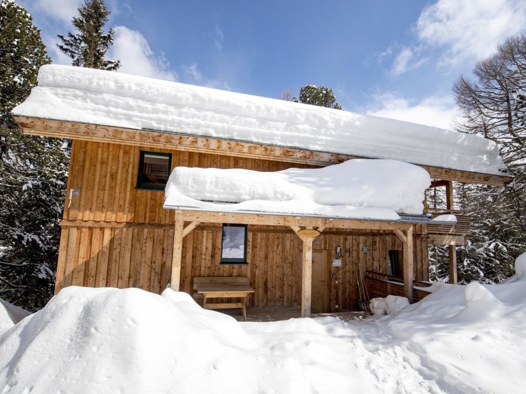 Interhome #14 mit Sauna und Sprudelbad Innen