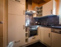 #39 mit IR-Sauna und Sprudelbad Innen