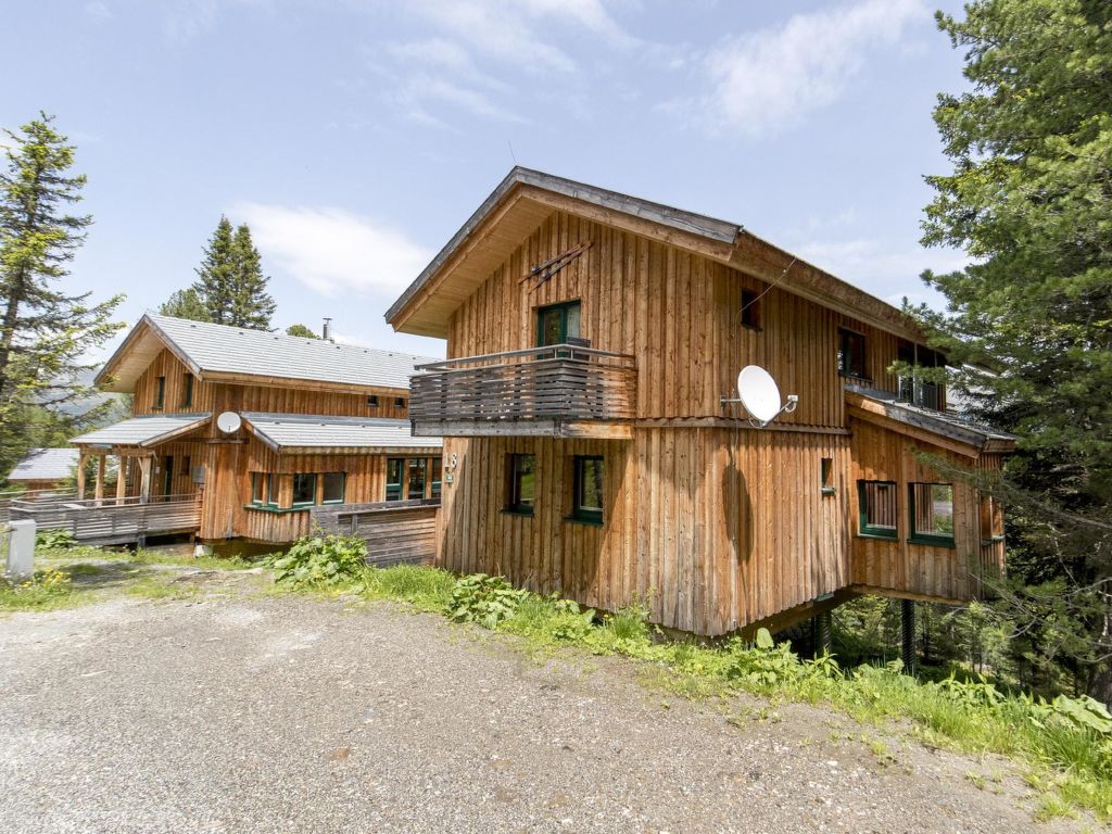 Vakantiehuis 18 mit Sauna und Sprudelbad innen in Oostenrijk