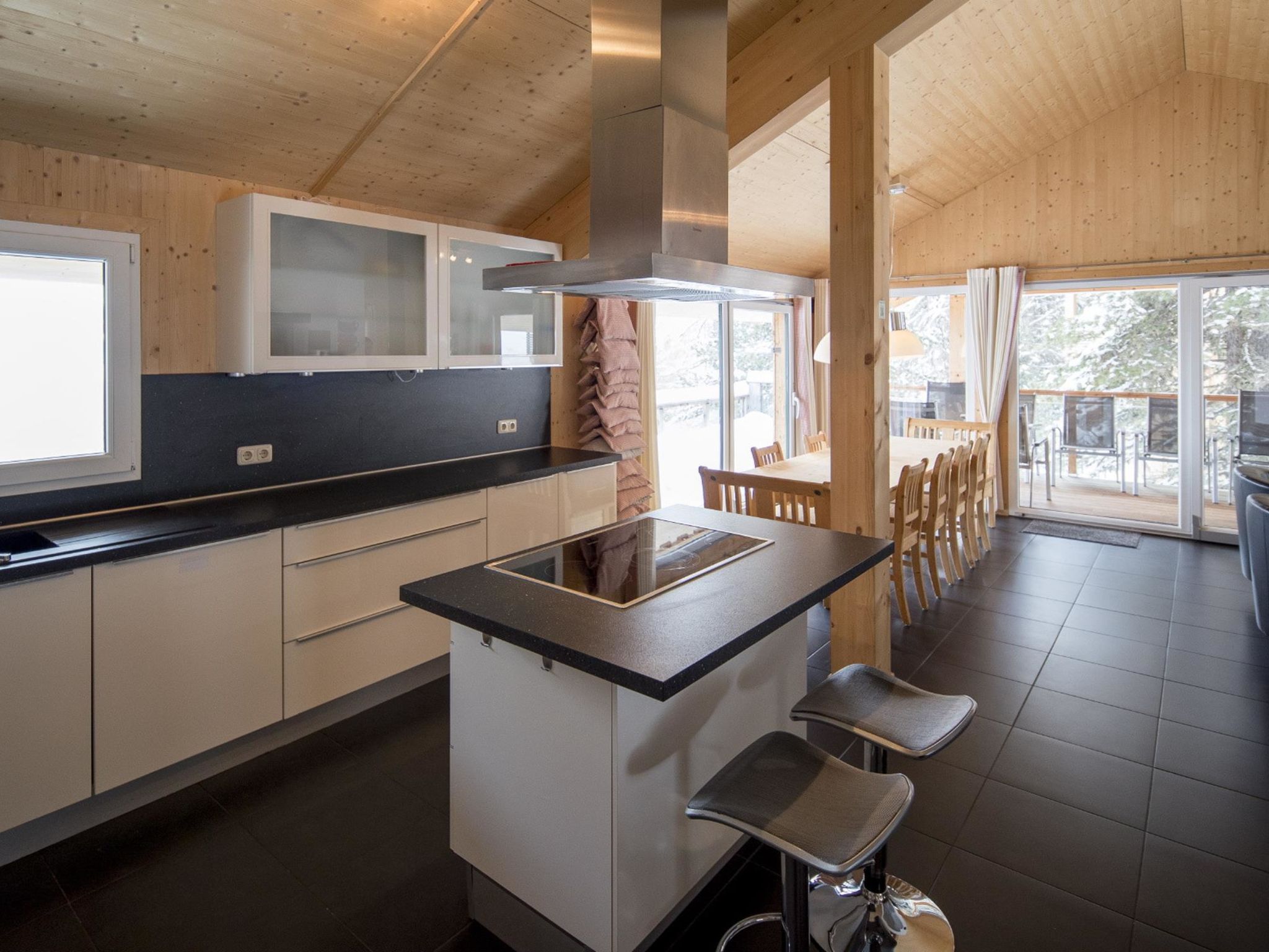 Ruim chalet voor 12 personen met infraroodsauna en whirlpool aan de Turracher Höhe - foto 3