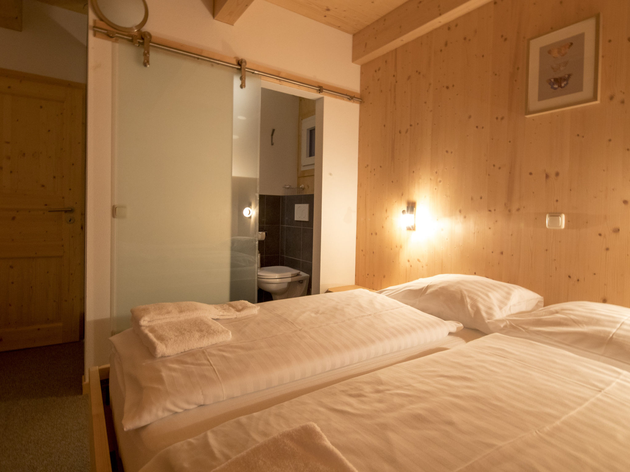 #31 mit IR-Sauna und Sprudelbad innen - Image 4