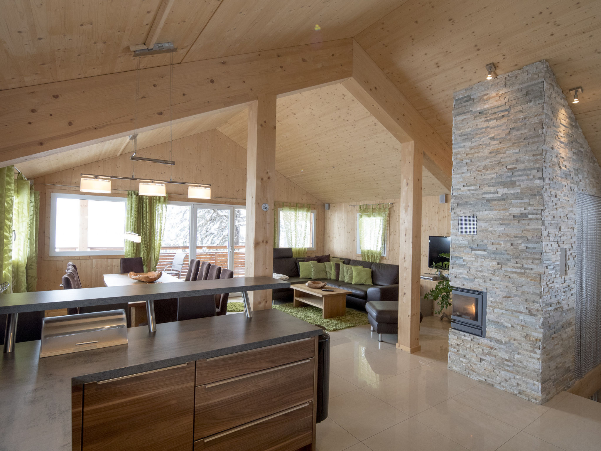 #38 mit IR-Sauna und Sprudelbad innen - Image 2