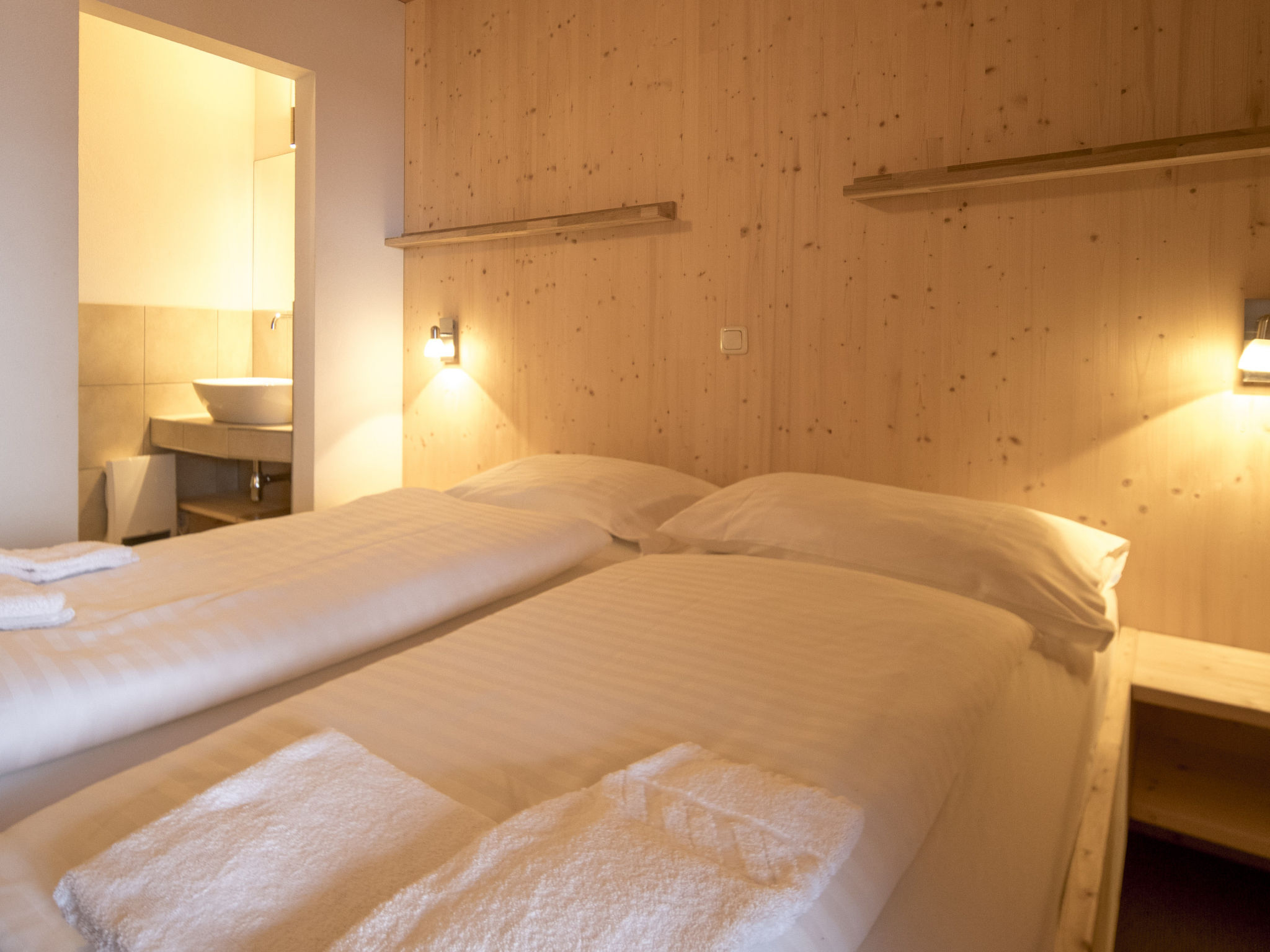 #42 mit Sauna und Sprudelbad innen - Image 4