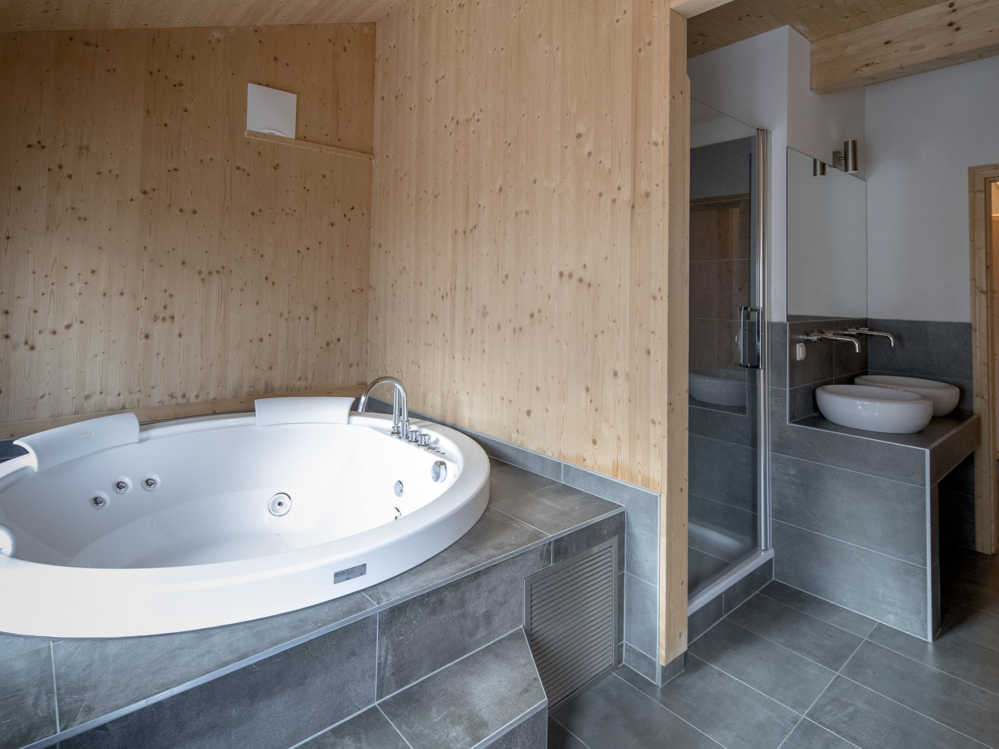 #43 mit Sauna und Sprudelbad Innen - Image 5