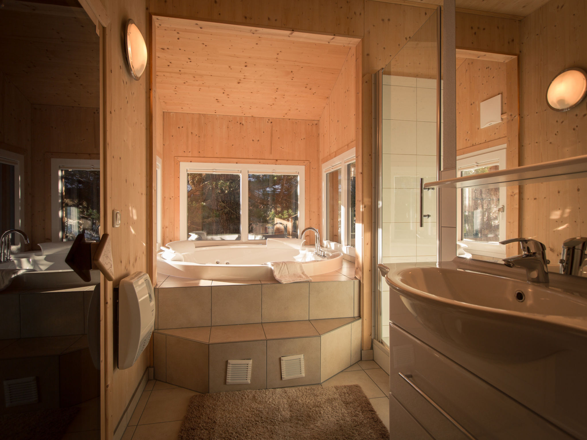 #44 mit Sauna und Sprudelbad innen - Image 3