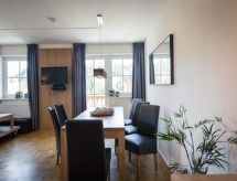 #8 mit Balkon