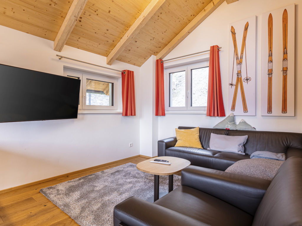 Interhome mit 3 Schlafzimmern & Sauna