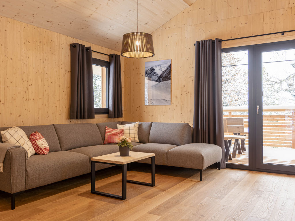 Vakantiehuis Superior Chalet mit Sprudelpool innen in Oostenrijk