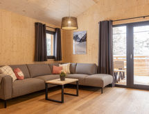 Superior Chalet mit Sprudelpool innen