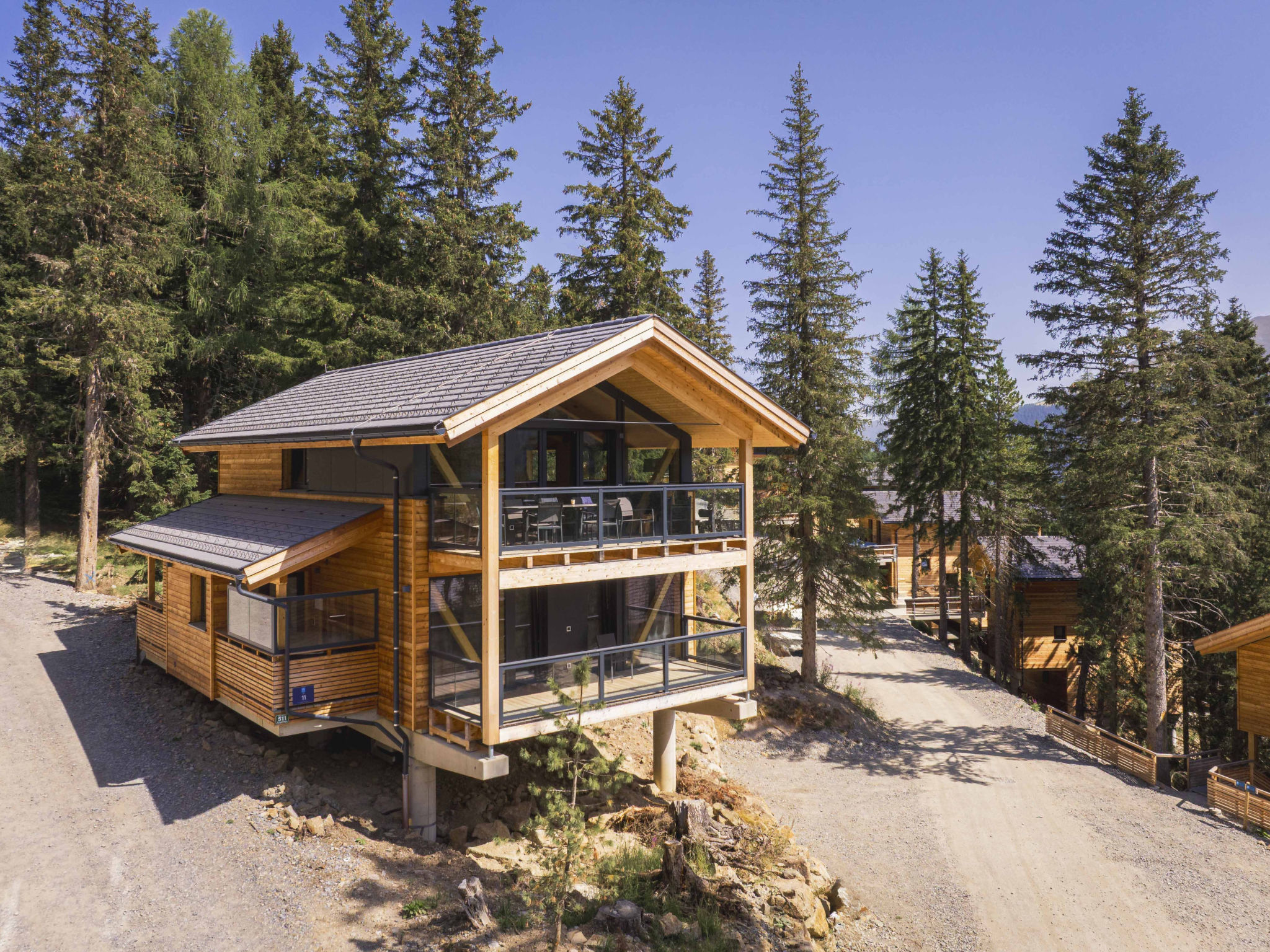 02_Nth011_Sup Chalet mit Sauna und Hot Tub 2 Etage - Buiten