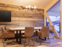 Superior # 42a mit Sauna & Hot Tub