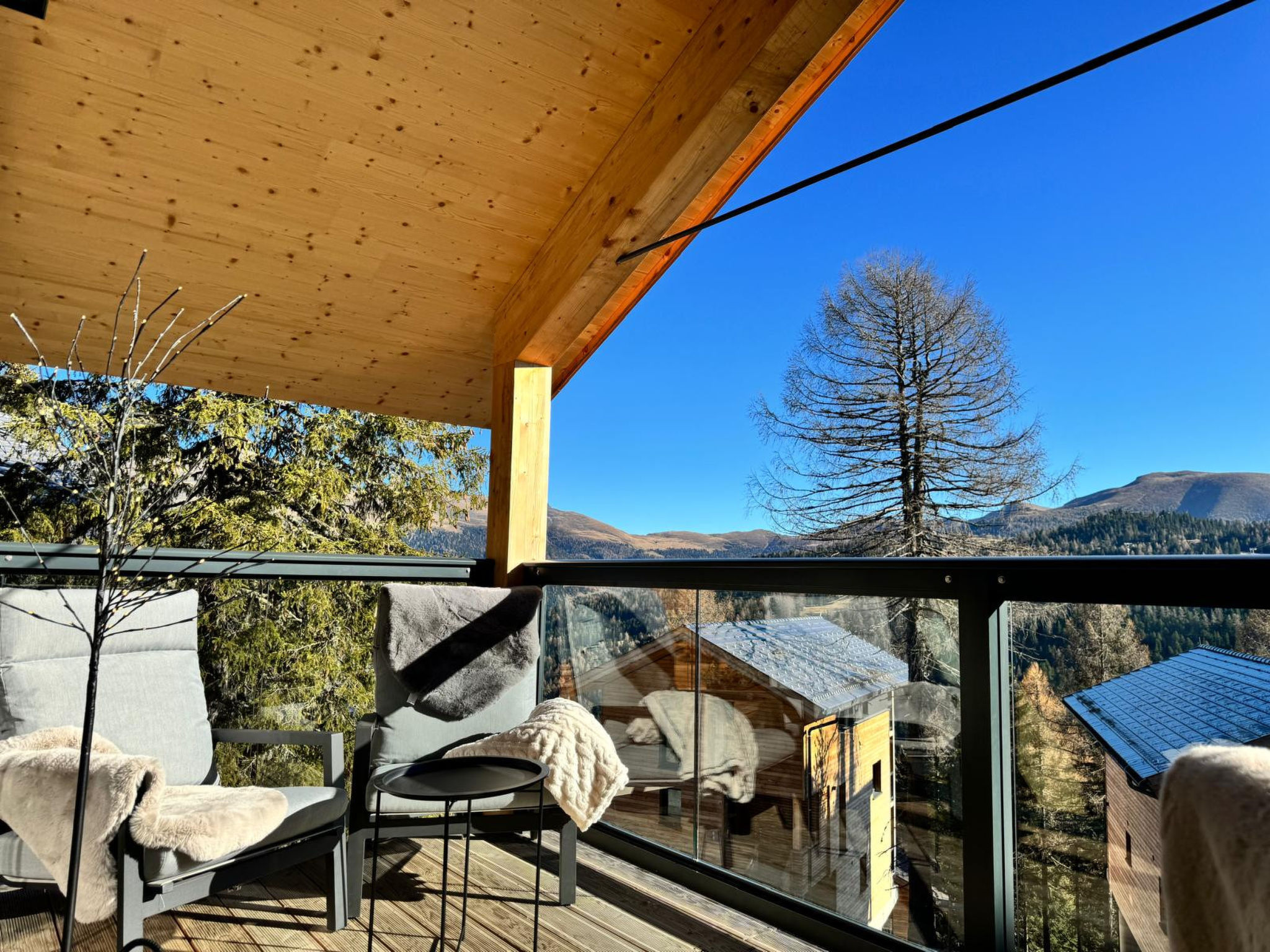02_NTH42a_Sup Chalet mit Sauna und Hot Tub 2 Etage - Outside