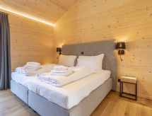 Superior # 20 mit Sauna & Hot Tub