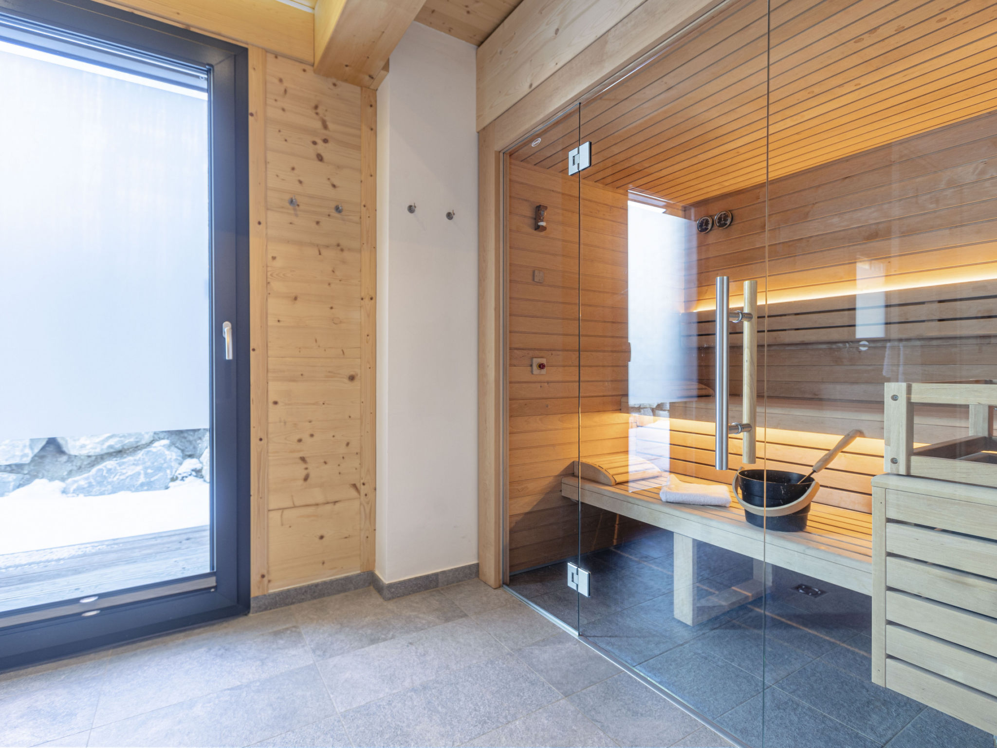 Superior # 20 mit Sauna & Hot Tub - Image 4