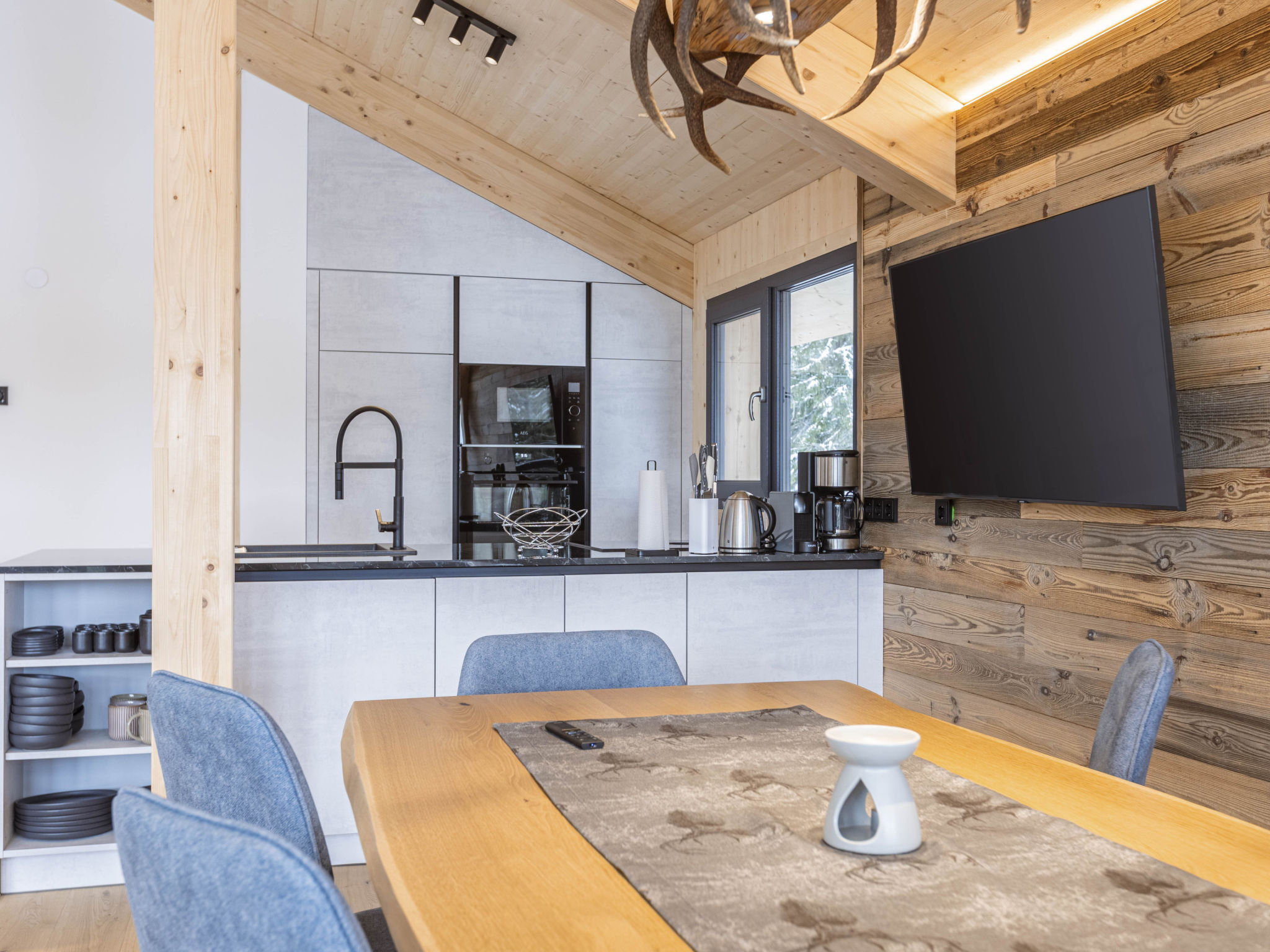 02_NTH020_Sup Chalet mit Sauna und Hot Tub 2 Etage - Inside