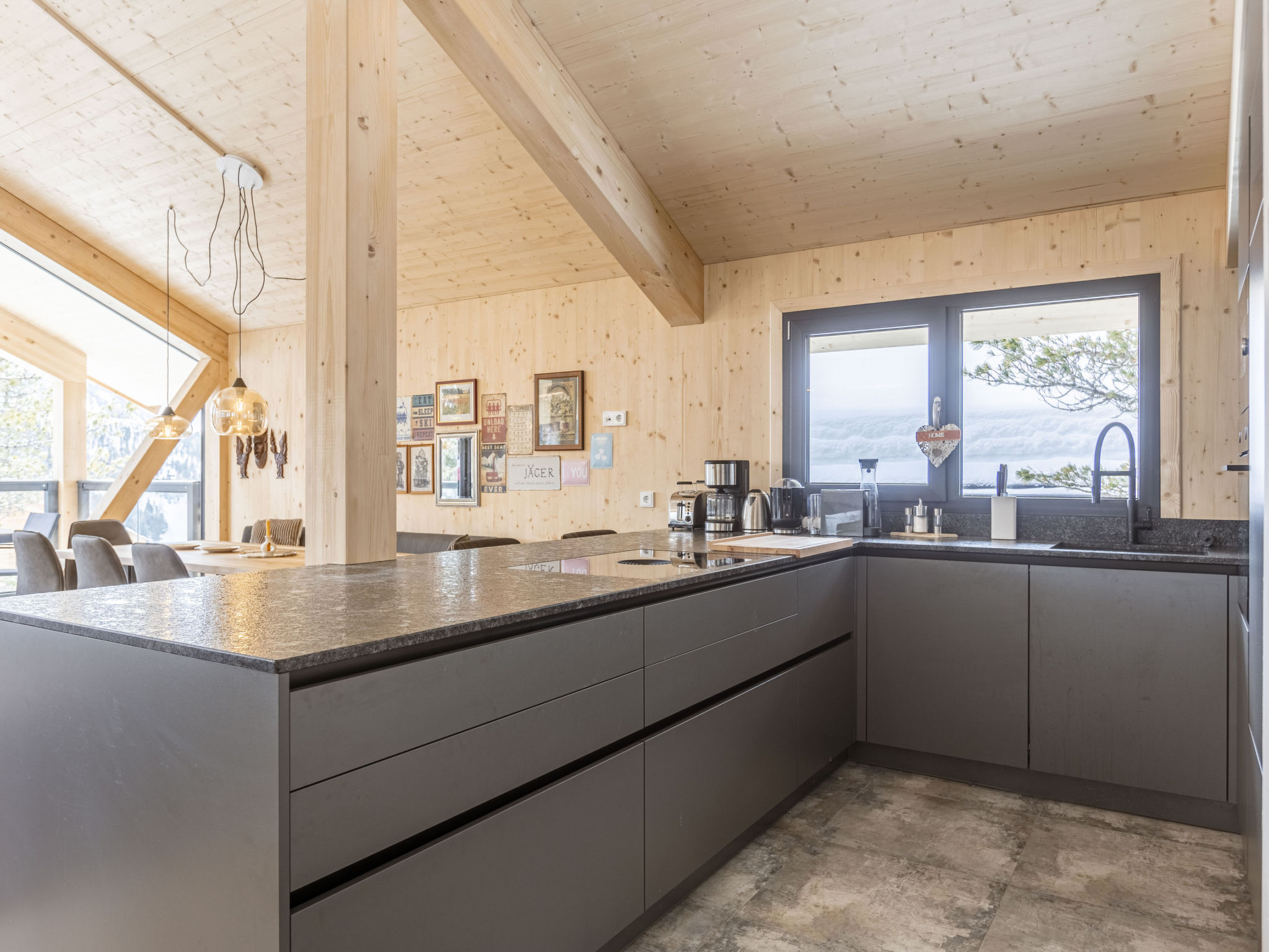 Maison 02_NTH028_Sup Chalet mit Sauna und Hot Tub 2 Etage – Cuisine et coin repas, photo 10 sur 39