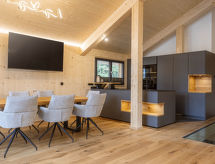 Superior # 12 Sauna & Hot Tub