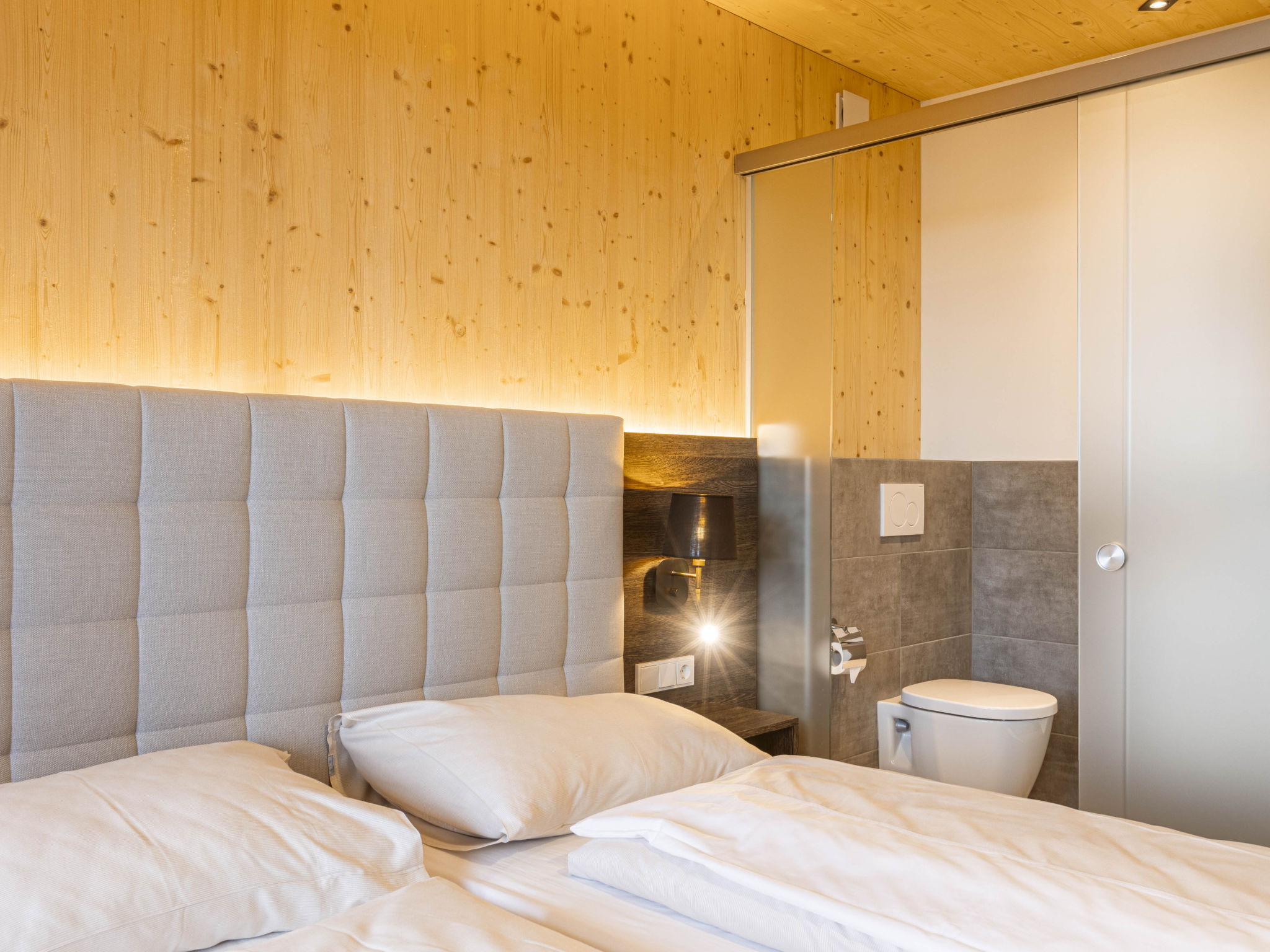 02_NTH001_Sup Chalet mit Sauna und Hot Tub 2 Etage - Inside