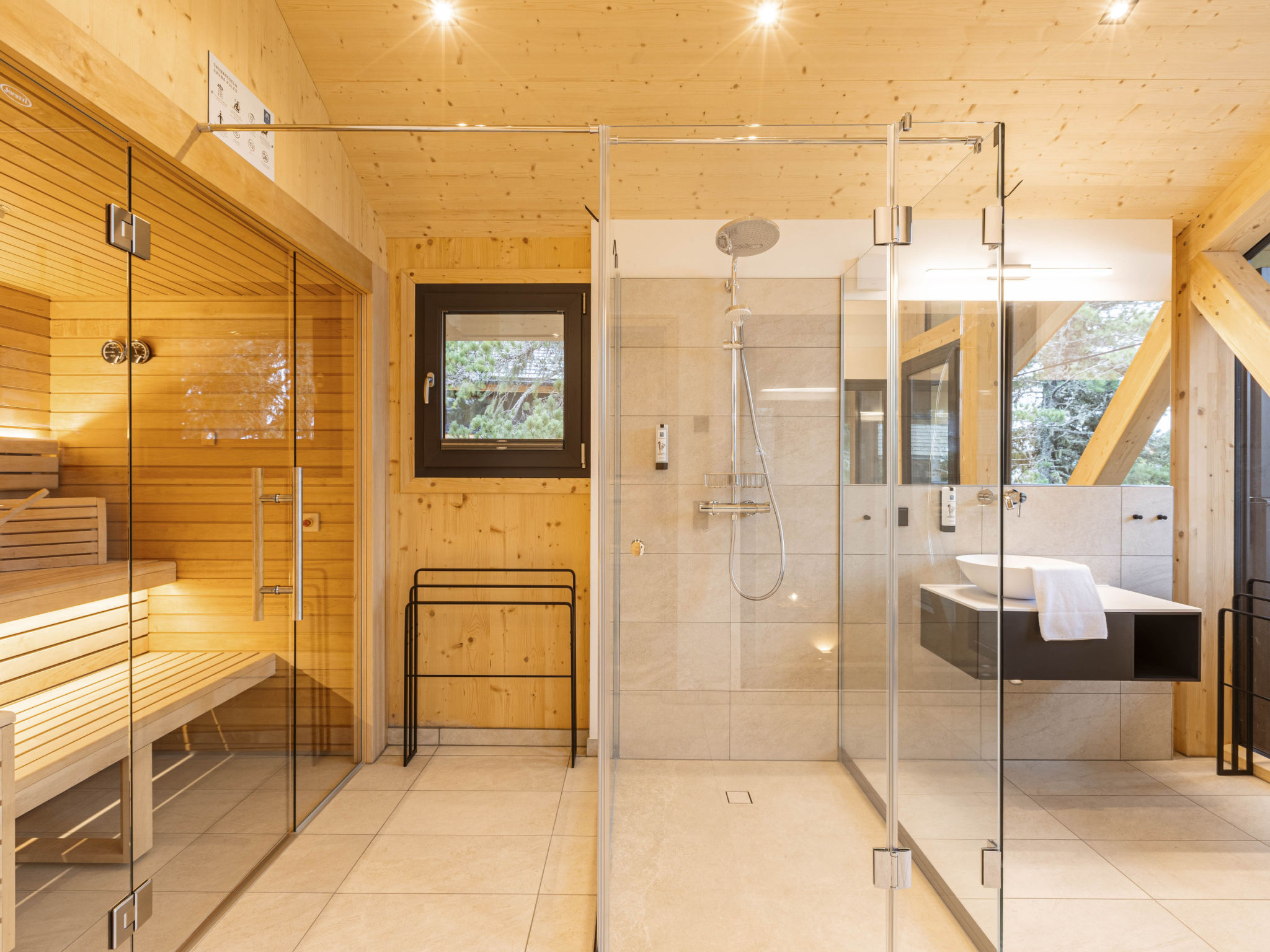 02_NTH015_Sup Chalet mit Sauna und Hot Tub 3 Etage - Binnen