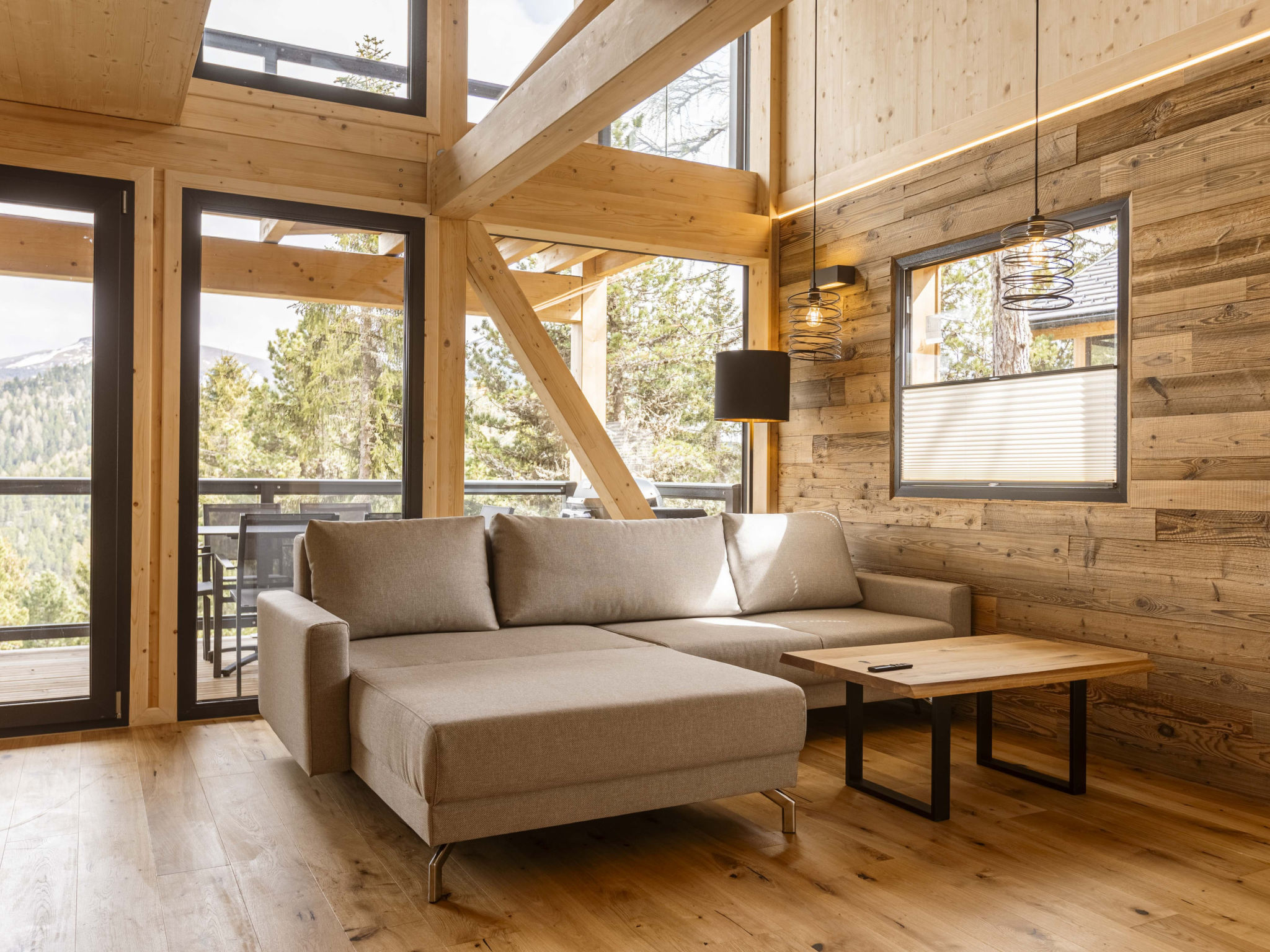 02_NTH016_Sup Chalet mit Sauna und Hot Tub 3 Etage - Inside