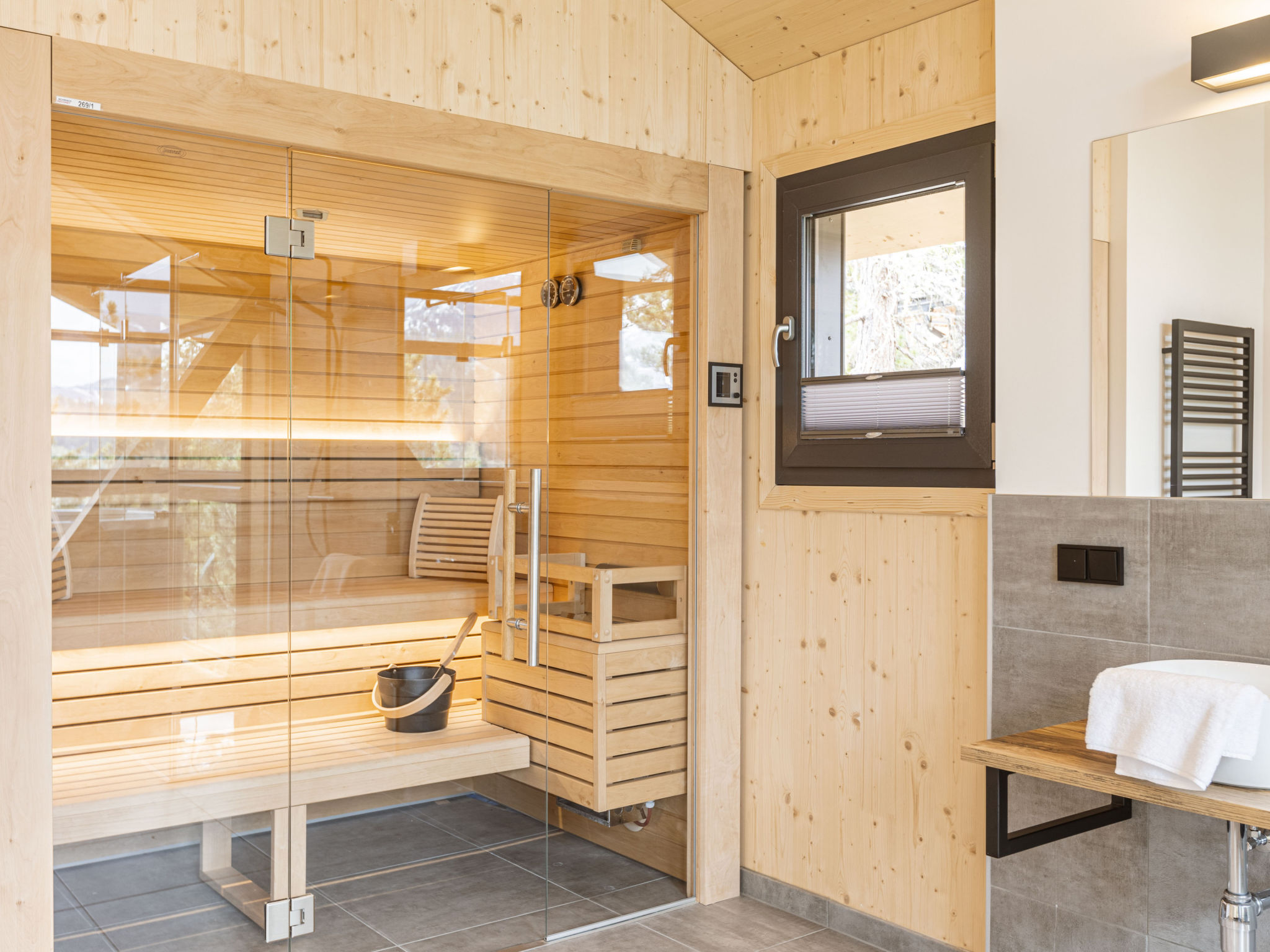 02_NTH017_Sup Chalet mit Sauna und Hot Tub 3 Etage - Buiten