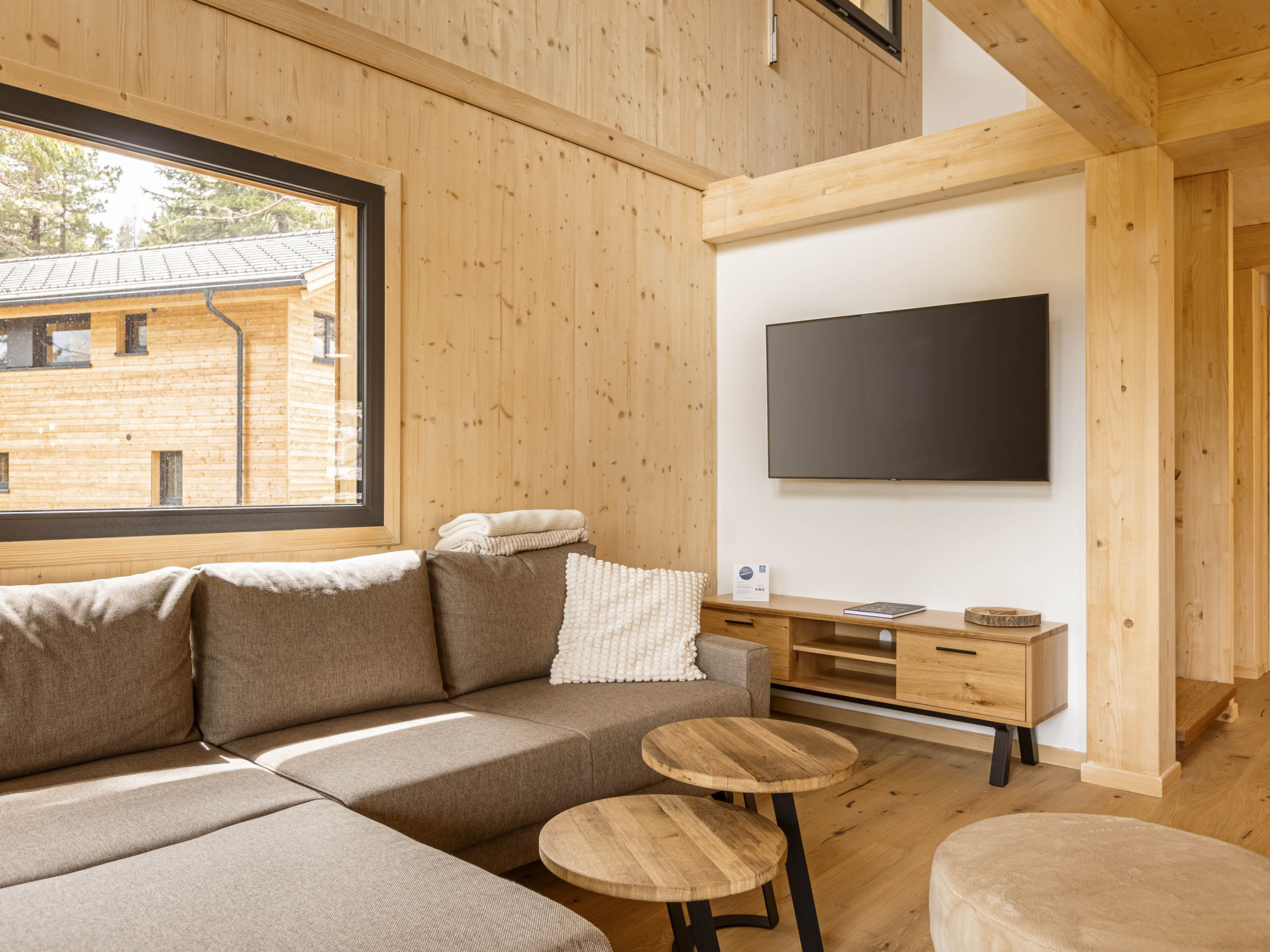 02_NTH018_Sup Chalet mit Sauna und Hot Tub 3 Etage - Inside